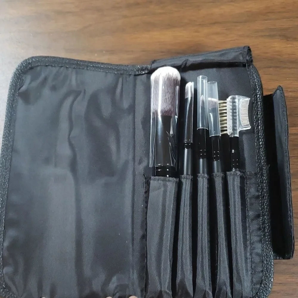 NEW L'bri Make-Up Brush Travel Kit‎